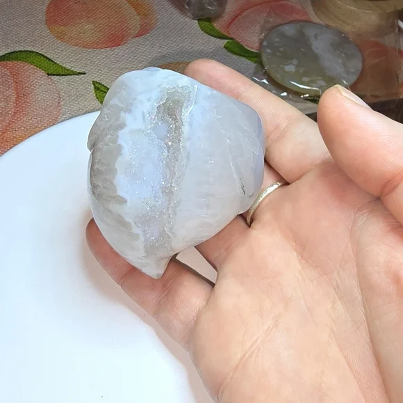 Crystal Druzy Agate Peach Carving - Picture 2 of 7